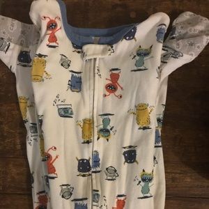 Carter’s sleeper footie zipper pajamas - 2 pair